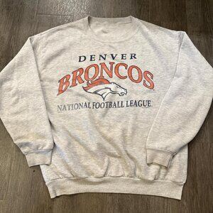 Vintage Denver Broncos Crewneck Sweatshirt 90s NFL Gildan
